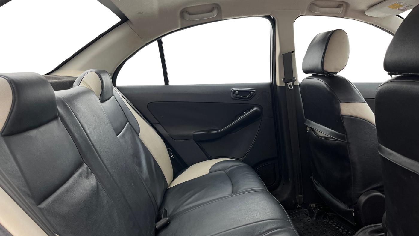 2016 Tata Zest XMS PETROL, Petrol, Manual, 73,372 km, Right Side Rear Door Cabin