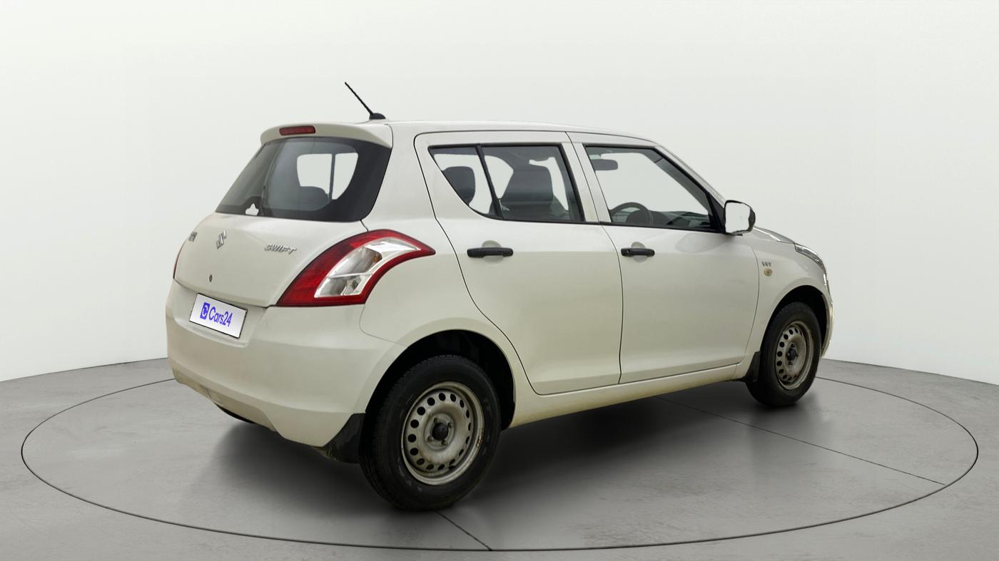 2017 Maruti Swift LXI (O), Petrol, Manual, 40,597 km, Right Back Diagonal