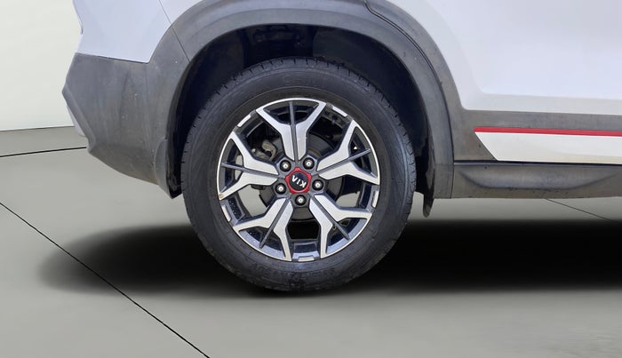 2020 KIA SELTOS GTX PLUS AT 1.5 DIESEL, Diesel, Automatic, 31,482 km, Right Rear Wheel