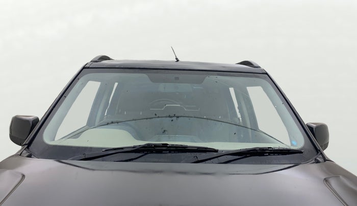 2018 Mahindra TUV300 T10, Diesel, Manual, 99,305 km, Front Windshield