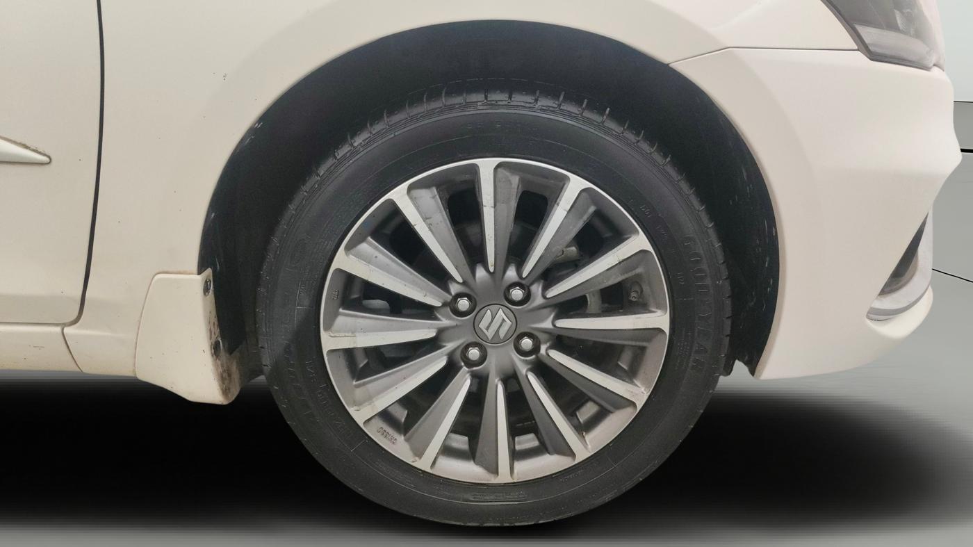 2022 Maruti Ciaz ALPHA 1.5 SHVS PETROL, Petrol, Manual, 50,287 km, Right Front Wheel