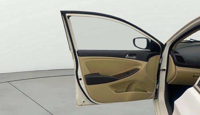 2016 Hyundai Verna 1.6 CRDI SX (O), Diesel, Manual, 90,522 km, LHS Front Door