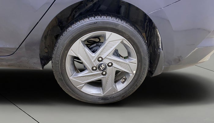 2021 Hyundai Verna SX 1.5 VTVT, Petrol, Manual, 87,837 km, Left Rear Wheel