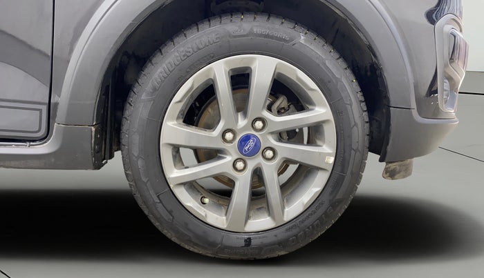 2018 Ford FREESTYLE TITANIUM PLUS 1.2 PETROL, Petrol, Manual, 65,422 km, Right Front Wheel