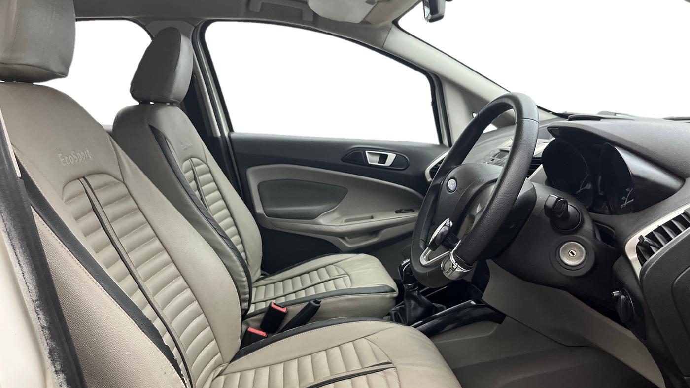 2015 Ford Ecosport TREND 1.5L PETROL, Petrol, Manual, 1,16,023 km, Right Side Front Door Cabin