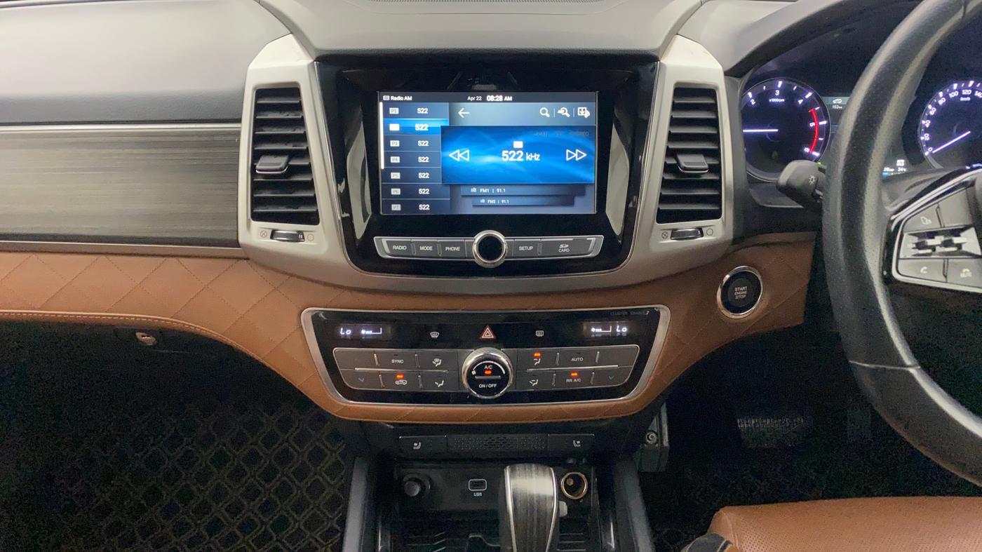 2022 Mahindra ALTURAS G4 4WD AT, Diesel, Automatic, 31,163 km, Air Conditioner