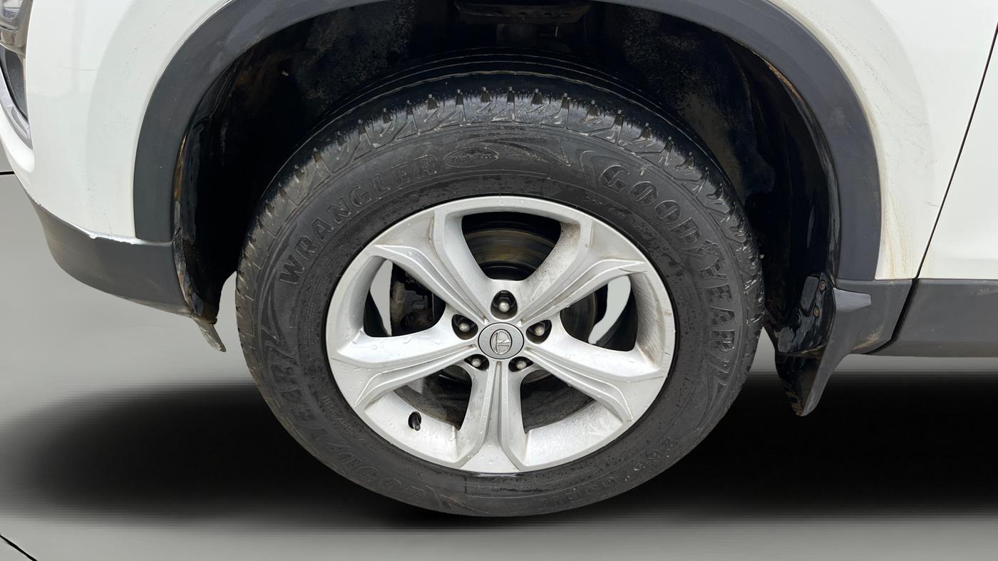 2019 Tata Harrier XZ 2.0L, Diesel, Manual, 20,036 km, Left Front Wheel
