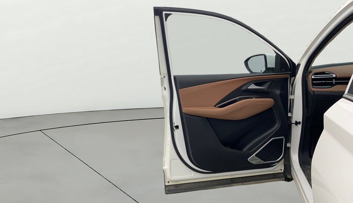 2023 MG HECTOR PLUS SAVVY PRO 1.5 TURBO CVT 6 STR, Petrol, Automatic, 36,596 km, LHS Front Door