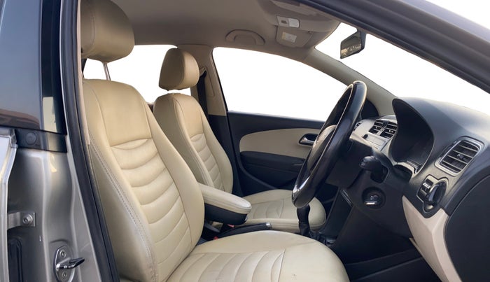 2017 Skoda Rapid AMBITION 1.5 TDI, Diesel, Manual, 1,21,653 km, Right Side Front Door Cabin