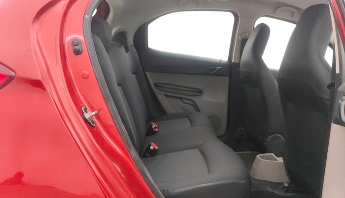 2018 Tata Tiago XT DIESEL, Diesel, Manual, 91,607 km, Right Side Rear Door Cabin