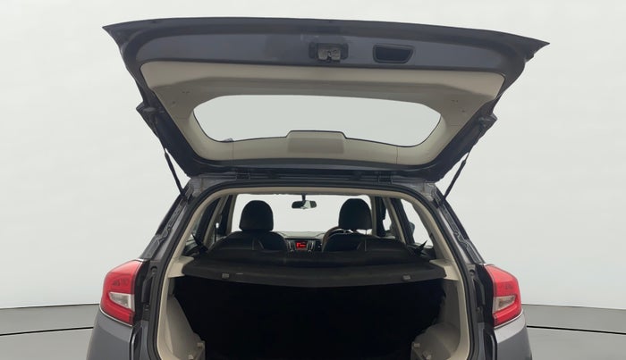 2022 Mahindra XUV300 W6 1.2 PETROL, Petrol, Manual, 18,846 km, Boot Door Open