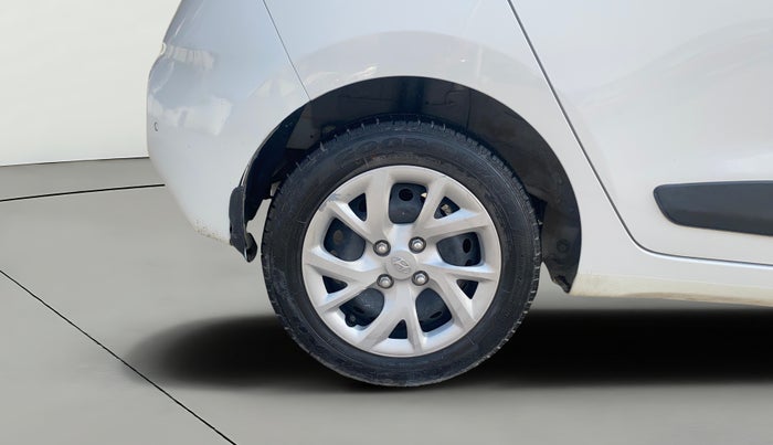 2018 Hyundai Grand i10 SPORTZ 1.2 KAPPA VTVT, Petrol, Manual, 30,616 km, Right Rear Wheel