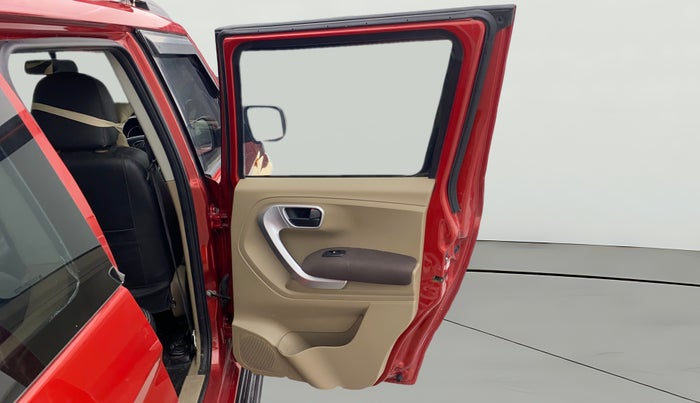 2017 Mahindra TUV300 T8, Diesel, Manual, 47,261 km, RHS Rear Door