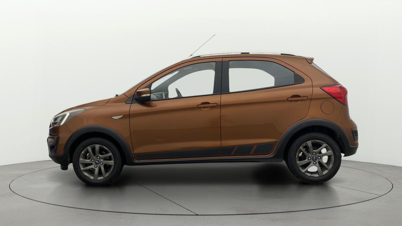 2019 Ford FREESTYLE TITANIUM PLUS 1.2 PETROL, Petrol, Manual, 30,138 km, Left Side