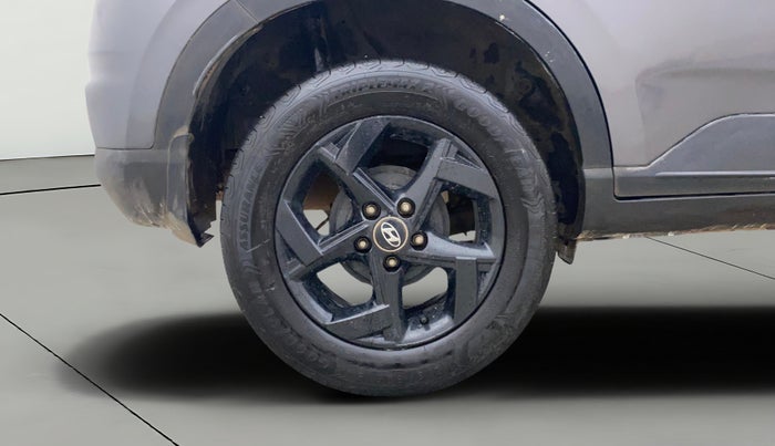 2020 Hyundai VENUE SX 1.5 CRDI, Diesel, Manual, 44,006 km, Right Rear Wheel