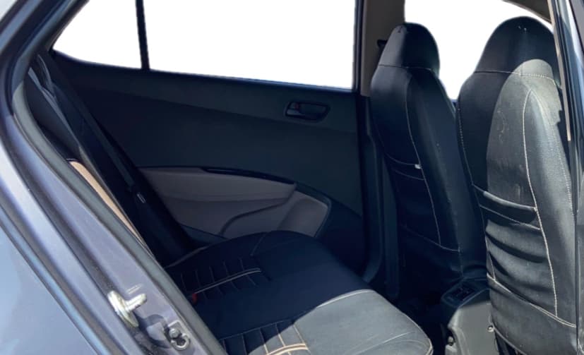 2019 Hyundai Grand i10 MAGNA 1.2 KAPPA VTVT, Petrol, Manual, 76,299 km, Right Side Rear Door Cabin