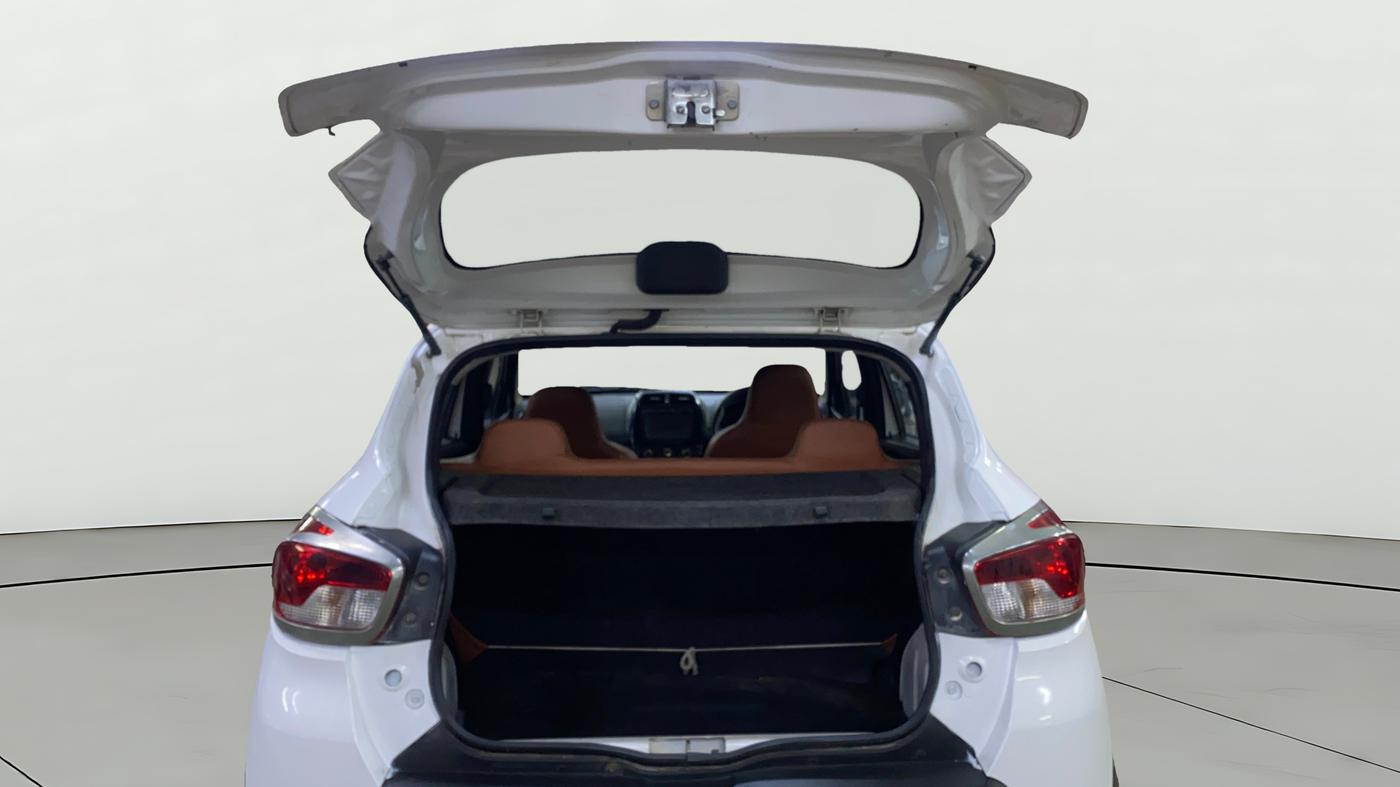 2017 Renault Kwid RXT 1.0 AMT, Petrol, Automatic, 30,365 km, Boot Door Open