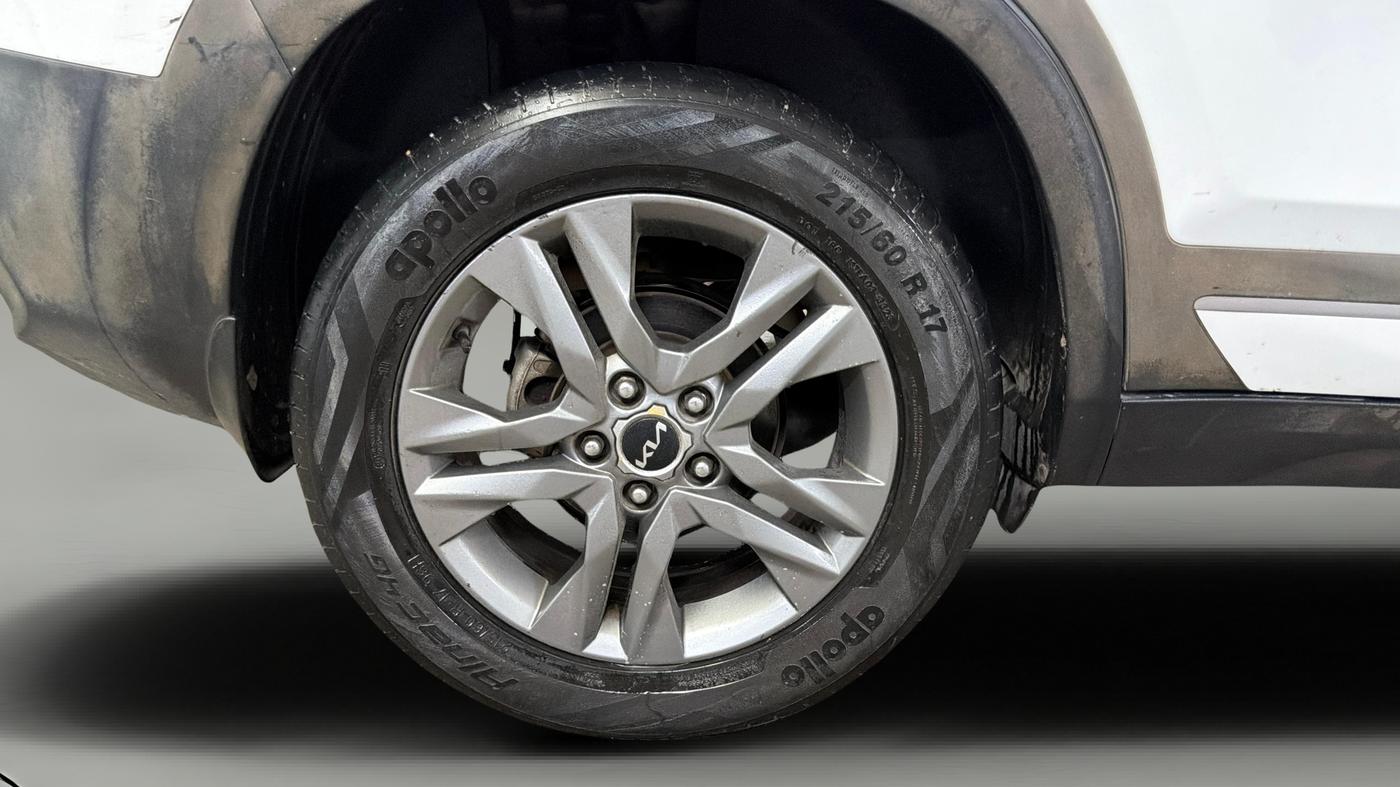 2021 KIA SELTOS HTX IVT 1.5 PETROL, Petrol, Automatic, 95,711 km, Right Rear Wheel