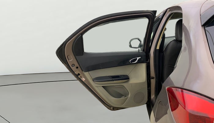 2016 Tata Tiago XZ PETROL, Petrol, Manual, 74,675 km, LHS Rear Door