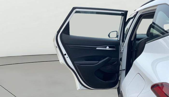 2020 KIA SELTOS HTK 1.5 PETROL, Petrol, Manual, 51,499 km, LHS Rear Door