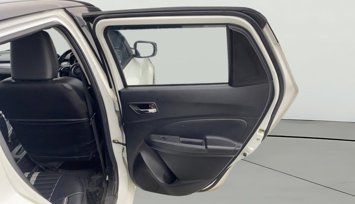 2023 Maruti Swift ZXI PLUS AMT DUAL TONE, Petrol, Automatic, 28,063 km, RHS Rear Door