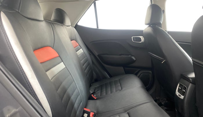 2020 Hyundai VENUE S 1.2, Petrol, Manual, 96,870 km, Right Side Rear Door Cabin