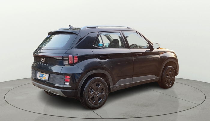 2024 Hyundai VENUE SX 1.2 PETROL, CNG, Manual, 31,232 km, Right Back Diagonal