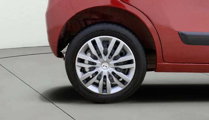 2017 Maruti Wagon R 1.0 VXI AMT, CNG, Automatic, 83,396 km, Right Rear Wheel