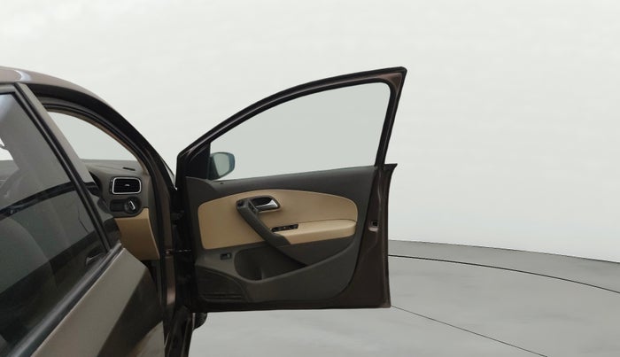 2017 Volkswagen Vento HIGHLINE PETROL AT, Petrol, Automatic, 1,13,017 km, RHS Front Door