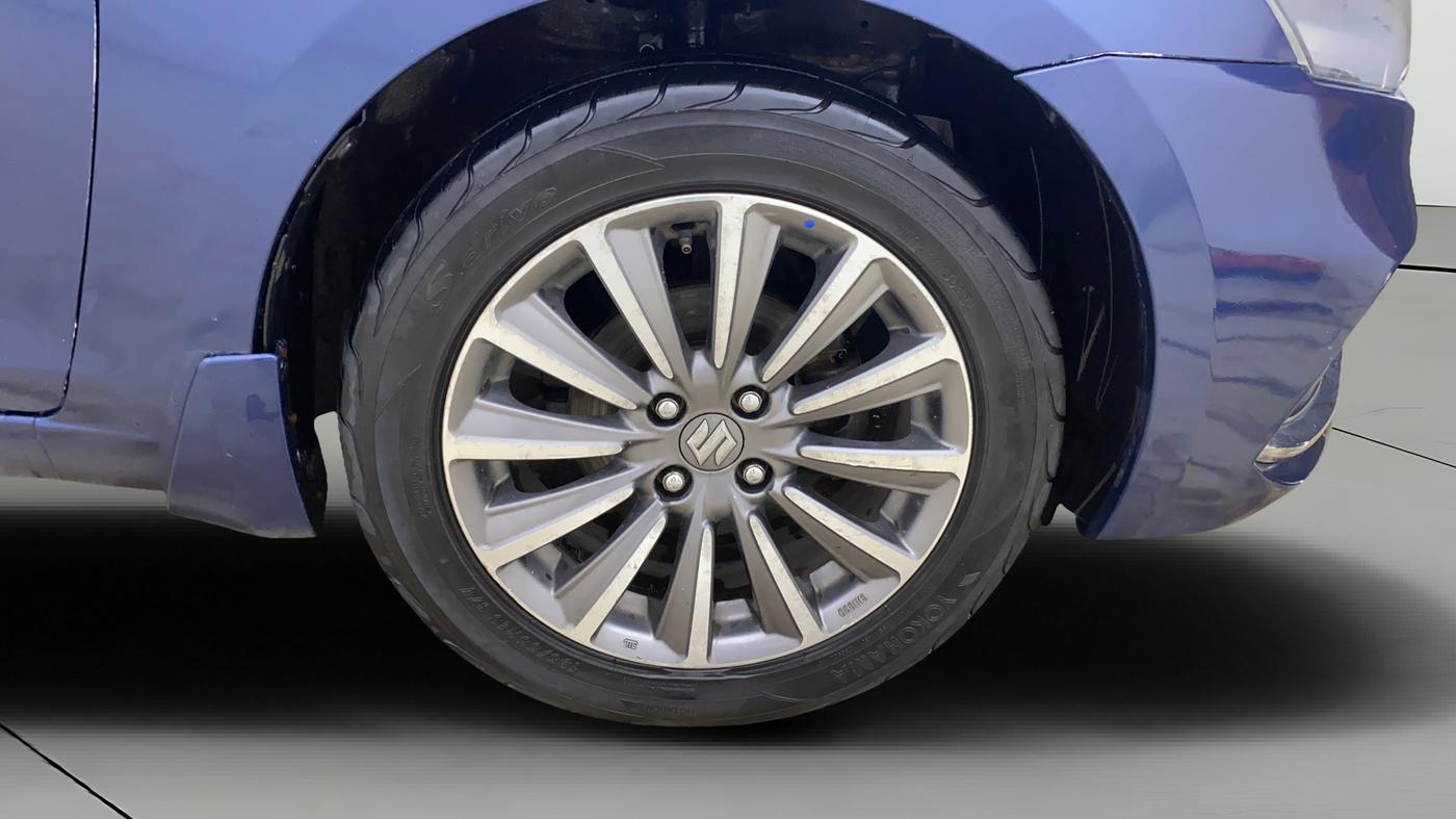 2019 Maruti Ciaz ALPHA DIESEL 1.5, Diesel, Manual, 1,46,138 km, Right Front Wheel