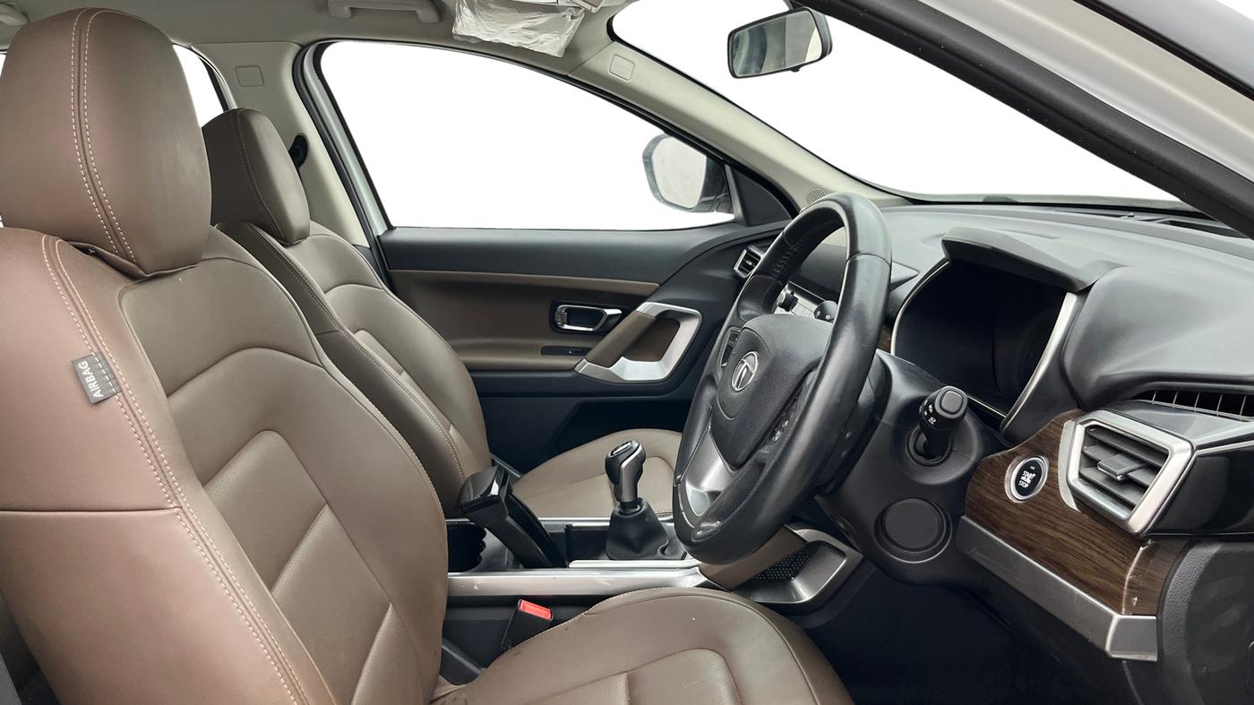 2019 Tata Harrier XZ 2.0L, Diesel, Manual, 20,036 km, Right Side Front Door Cabin