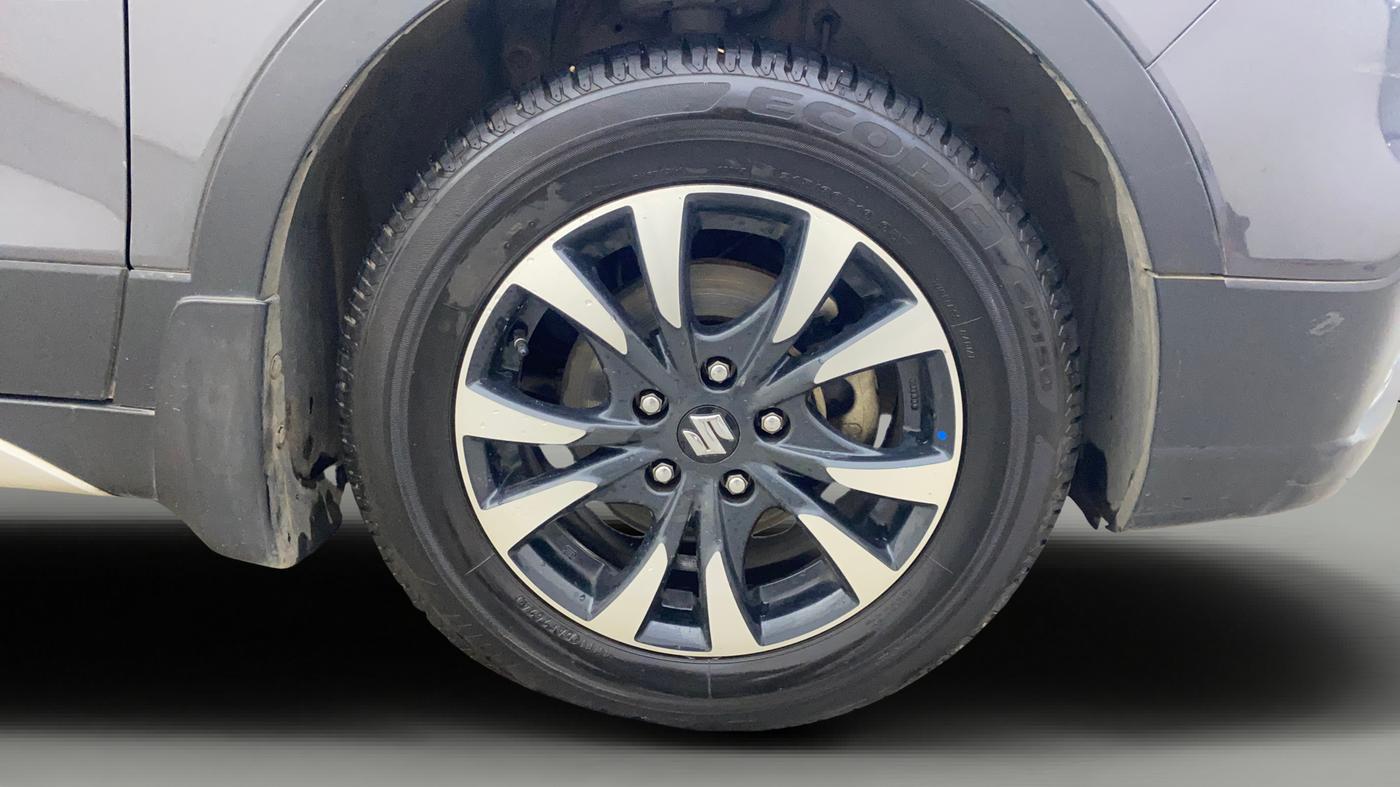 2021 Maruti S Cross ALPHA AT1.5, Petrol, Automatic, 66,815 km, Right Front Wheel