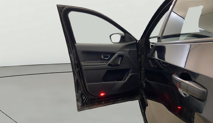 2022 Tata Safari XZ PLUS DARK EDITION, Diesel, Manual, 73,479 km, LHS Front Door