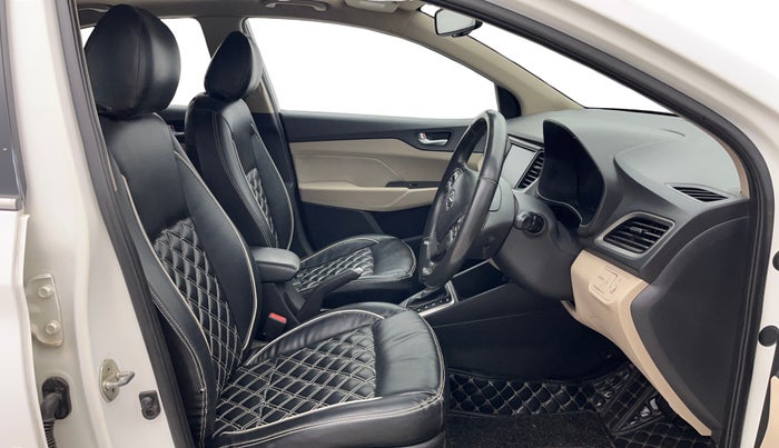 2019 Hyundai Verna 1.6 VTVT SX + AT, Petrol, Automatic, 51,901 km, Right Side Front Door Cabin