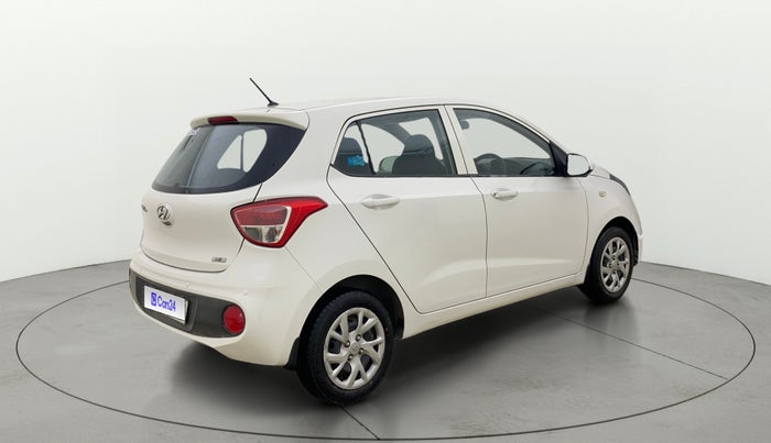 2017 Hyundai Grand i10 MAGNA 1.2 KAPPA VTVT, Petrol, Manual, 11,159 km, Right Back Diagonal