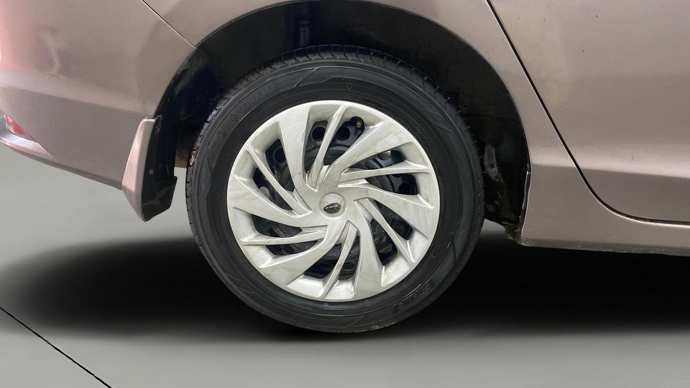 2014 Honda City 1.5L I-VTEC SV CVT, Petrol, Automatic, 1,04,768 km, Right Rear Wheel