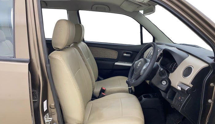 2013 Maruti Wagon R 1.0 VXI, Petrol, Manual, 51,752 km, Right Side Front Door Cabin