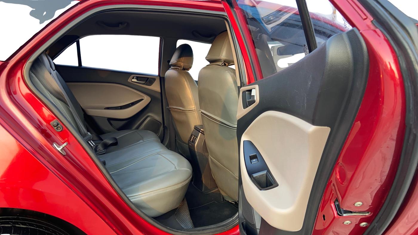 2018 Hyundai Elite i20 ASTA 1.4 CRDI, Diesel, Manual, 85,960 km, Right Side Rear Door Cabin