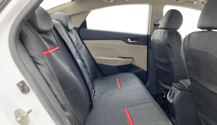 2019 Hyundai Verna 1.6 VTVT SX O, Petrol, Manual, 47,209 km, Right Side Rear Door Cabin