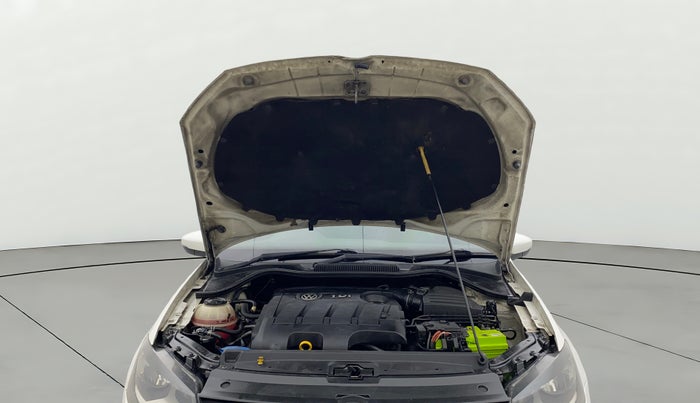 2017 Volkswagen Ameo HIGHLINE PLUS 1.5L AT 16 ALLOY, Diesel, Automatic, 1,45,469 km, Open Bonet