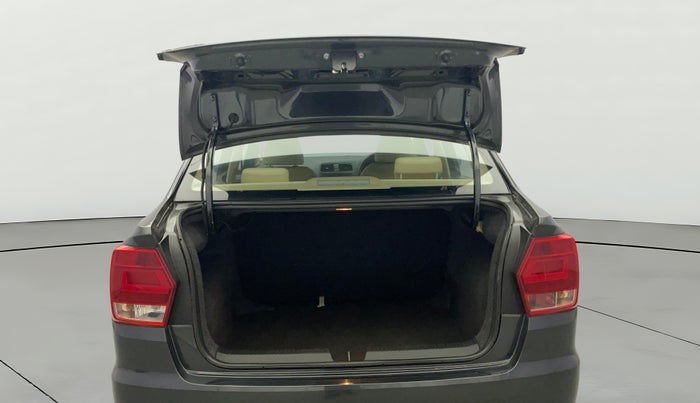 2017 Volkswagen Ameo COMFORTLINE 1.2L, Petrol, Manual, 19,495 km, Boot Door Open