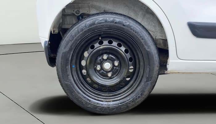 2015 Maruti Wagon R 1.0 VXI, Petrol, Manual, 68,413 km, Right Rear Wheel