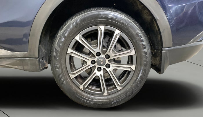 2021 Mahindra XUV700 AX 7 P MT 7 STR, Petrol, Manual, 79,059 km, Left Rear Wheel