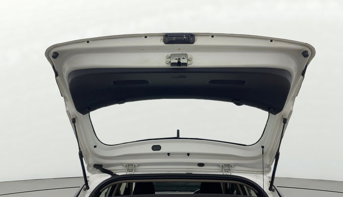 2017 Hyundai Elite i20 ASTA 1.2, Petrol, Manual, 49,960 km, Boot Door Open