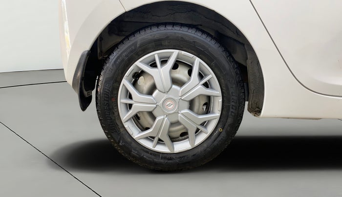 2018 Hyundai Eon ERA +, Petrol, Manual, 32,249 km, Right Rear Wheel