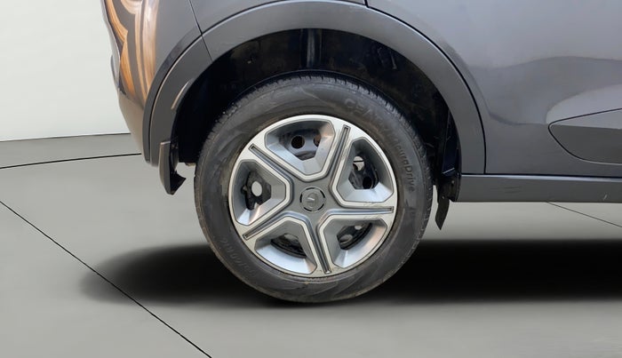 2018 Tata NEXON XM PETROL, Petrol, Manual, 50,930 km, Right Rear Wheel