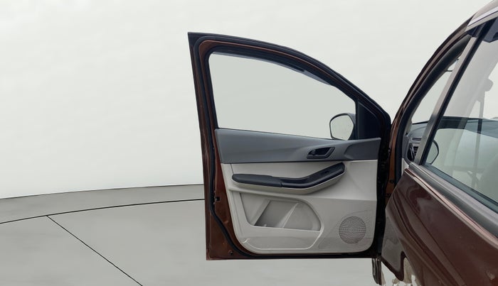 2025 Tata Tiago XZA, Petrol, Automatic, 3,852 km, LHS Front Door