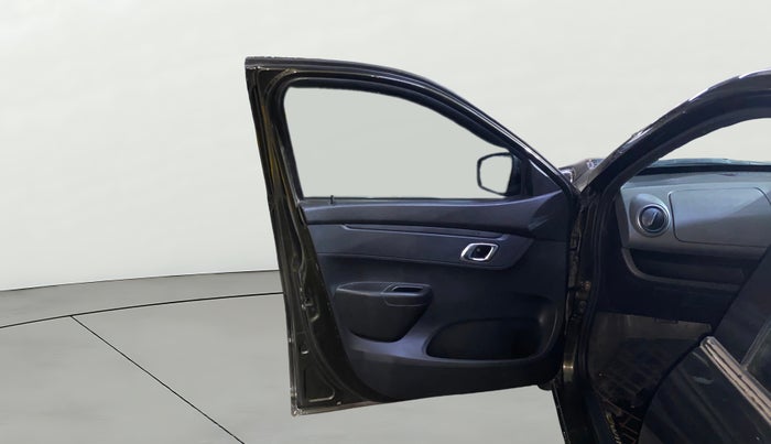 2018 Renault Kwid RXT 1.0 AMT (O), Petrol, Automatic, 75,725 km, LHS Front Door