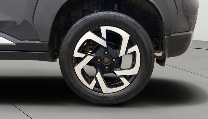 2022 Nissan MAGNITE XV PREMIUM TURBO CVT, Petrol, Automatic, 31,977 km, Left Rear Wheel