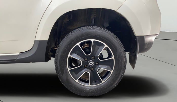 2018 Renault Duster RXS PETROL, Petrol, Manual, 63,610 km, Left Rear Wheel